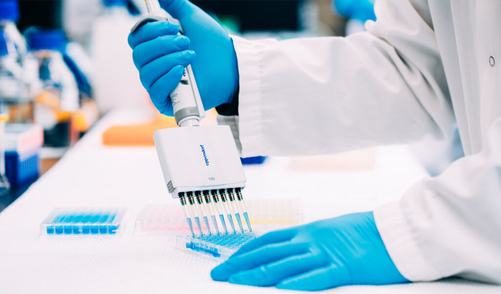 From Clinical Endpoints to In Vitro Bioequivalence: Regulatory Evolution of Topical Generic Drug Approvals in the US and EU